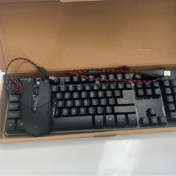 Skytech Gaming Keyboard K-1000 & M-1000 Mouse Rainbow Lighted Keyboard Bundle - Picture 3 of 14